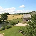 Bed & Breakfast Au Mesnil Le Bas Bray 3*