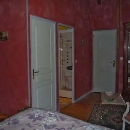 Au Mesnil Le Bas Bray Bed & Breakfast